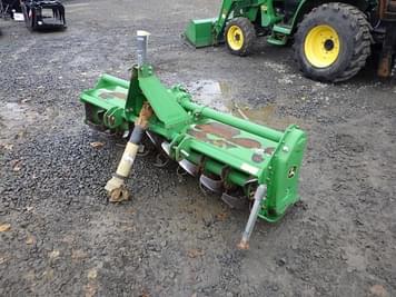 Main image John Deere 673